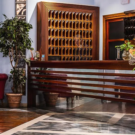 Michelangelo Palace & Spa 4* Терни