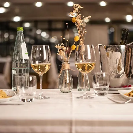 Отель Michelangelo Palace & Spa 4*