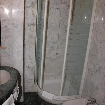 Otel Michelangelo Palace & 4*