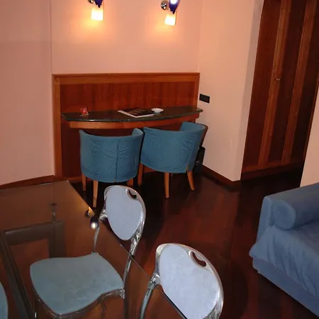 Otel Michelangelo Palace &