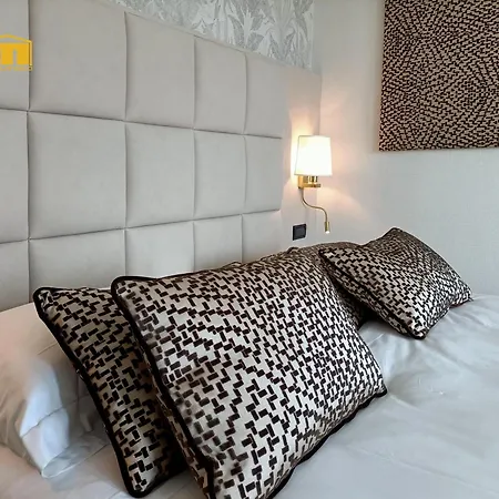 Hotel Michelangelo Palace &