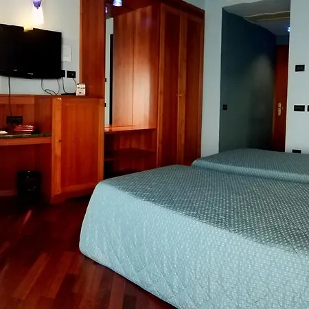 Michelangelo Palace & 4*