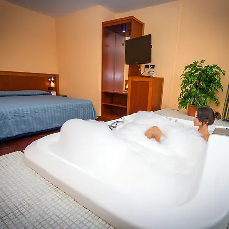 Michelangelo Palace & 호텔