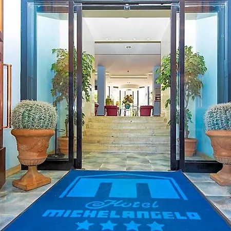 호텔 Michelangelo Palace & 4*
