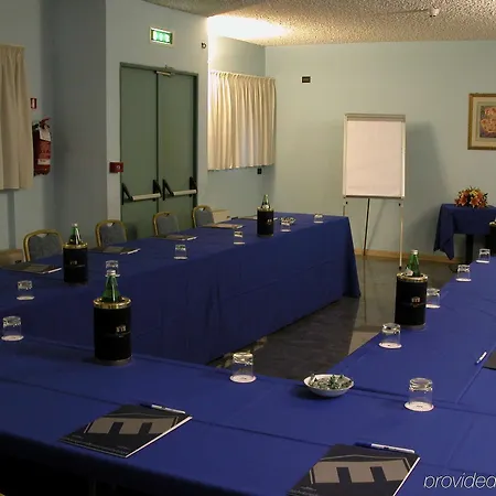 Michelangelo Palace & 호텔