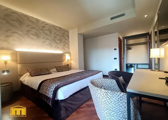 Michelangelo Palace & 4*