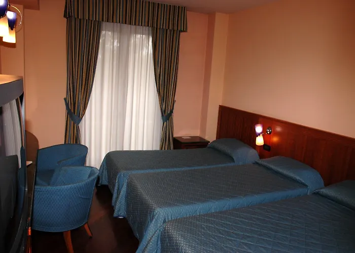 Hotel Michelangelo Palace & 4*