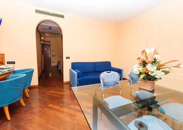 Hotel Michelangelo Palace & 4*