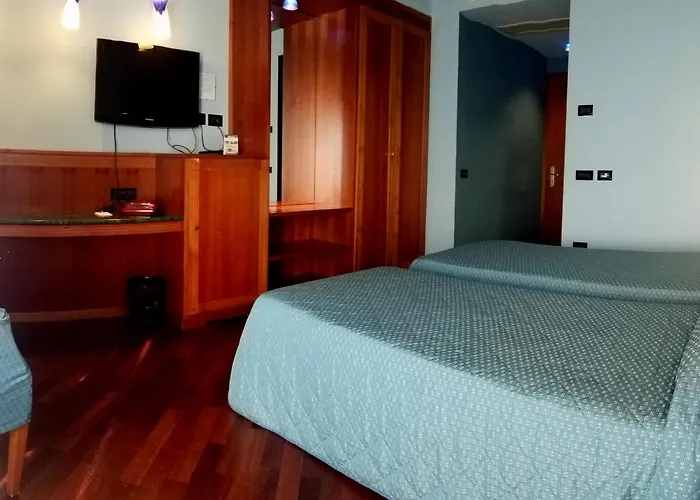 Michelangelo Palace & 4*