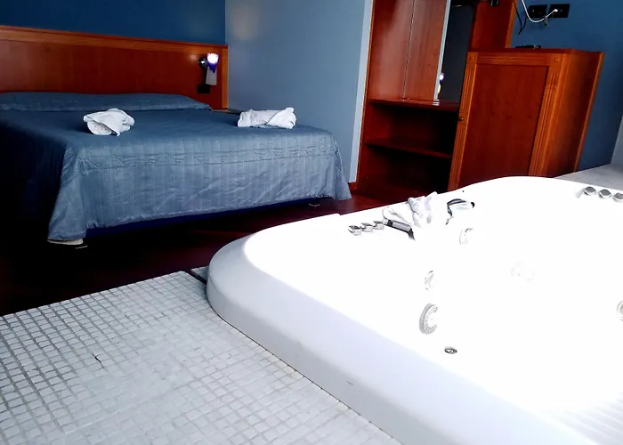 Michelangelo Palace & 4*